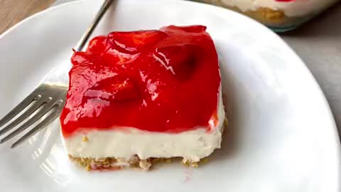 Strawberry Delight No Bake Dessert | 20 Minute Recipe