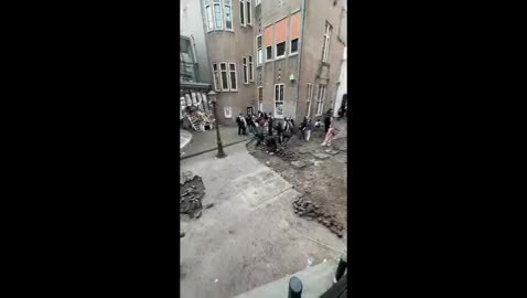 Pro Palestine protesters in Amsterdam university using path
